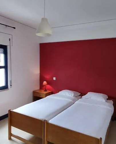 Hi - De Juventude بيت شباب