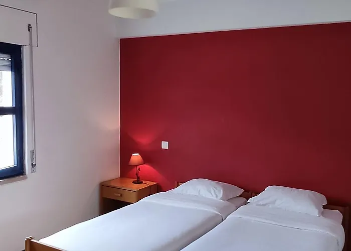 Hi - De Juventude بيت شباب *